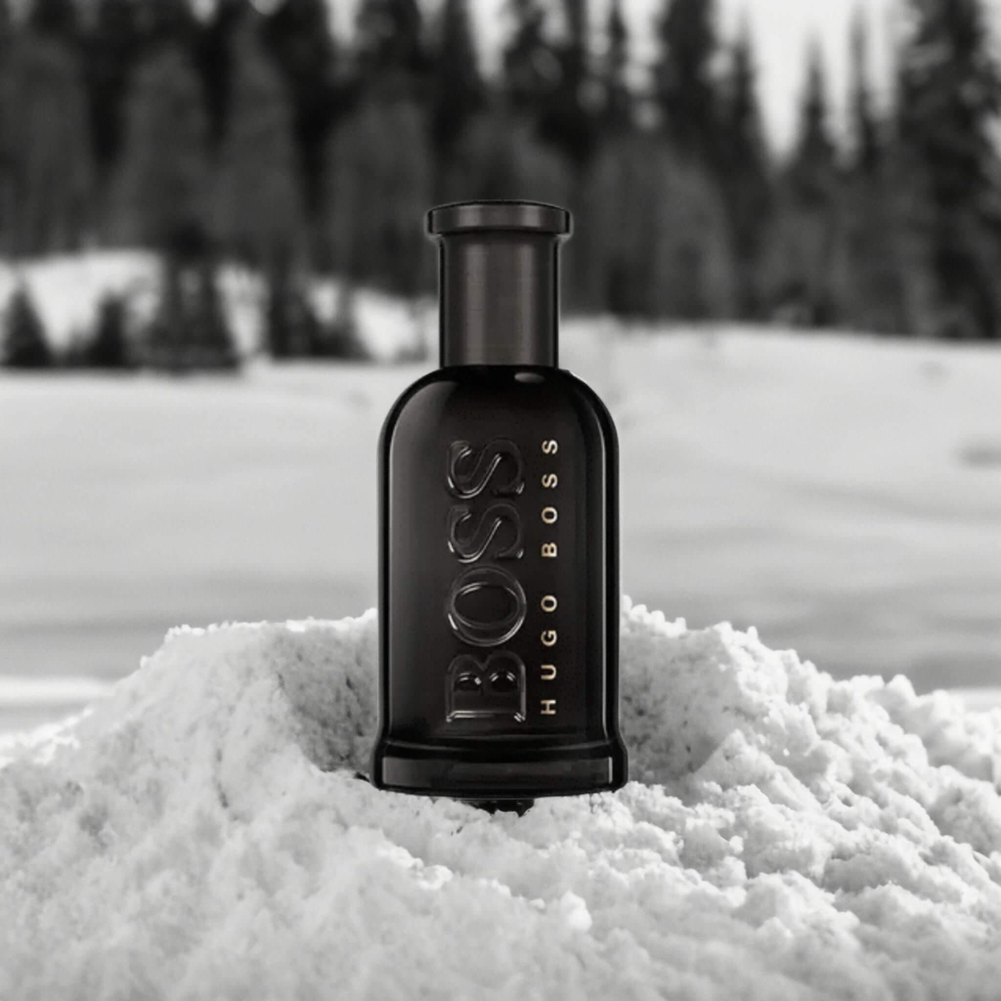 An attempt to copy a product photo on to a different background: Input.